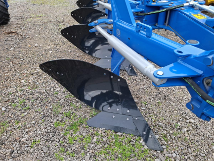 Zdjęcie przedmiotu: OVERUM CX-H4 reversible plough