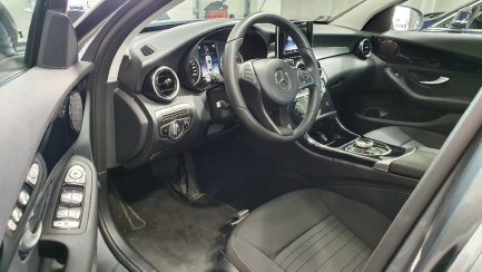 Zdjęcie przedmiotu: Mercedes-benz C 200 sedan