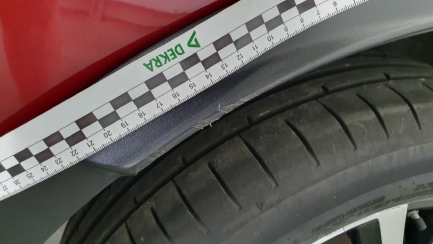 Zdjęcie przedmiotu: Toyota C-HR 1.8 Hybrid Selection