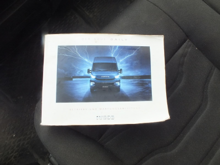 Zdjęcie przedmiotu: Iveco Daily 35C15 V L (19,6m3) Euro 5