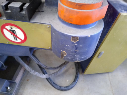 Zdjęcie przedmiotu: Jiangsu Hefeng Mechanical Making Co., Ltd. (China) DW50NC. Hydraulic bending machine