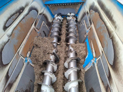 Zdjęcie przedmiotu: W&oacute;z paszowy EUROMILK PUMA 17HD 