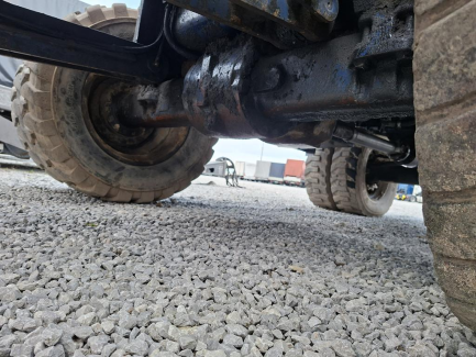 Zdjęcie przedmiotu: Koparka kołowa CAT M318D