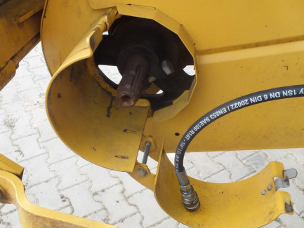 Zdjęcie przedmiotu: Kombajn zbożowy NEW HOLLAND TC 5.80 479 + header NEW HOLLAND 17 + w&oacute;zek