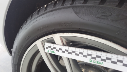 Zdjęcie przedmiotu: BMW 620d xDrive M Sport sport-aut Заява про втрату реєстраційного посвідчення