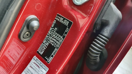 Zdjęcie przedmiotu: Toyota C-HR 1.8 Hybrid Selection