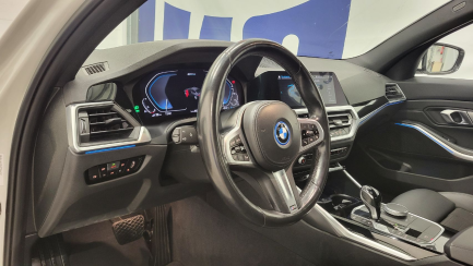 Zdjęcie przedmiotu: BMW 320e Sport Line aut