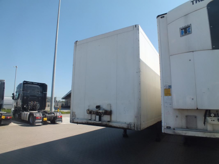Zdjęcie przedmiotu: SCHMITZ SKO24 isothermal semi-trailer