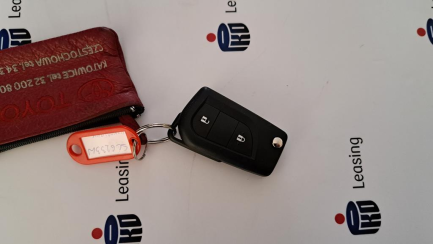 Zdjęcie przedmiotu: Toyota Aygo 1.0 E6 x-play Aut.