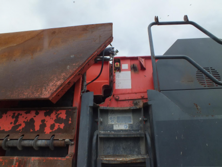 Zdjęcie przedmiotu: SANDVIK QJ341 self-propelled jaw crusher