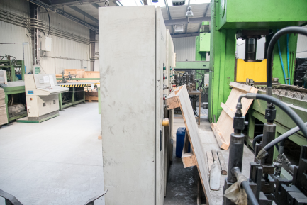 Zdjęcie przedmiotu: Technological line for the production of SICODAN condensers CONDENSER line