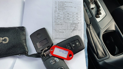 Zdjęcie przedmiotu: TOYOTA, RAV4 16-18, Hybrid Premium 4x2