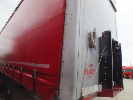 Zdjęcie przedmiotu: KOEGEL SN24 Curtain semi-trailer