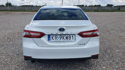 Zdjęcie przedmiotu: Toyota Camry 2.5 Hybrid Executive CVT