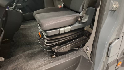 Zdjęcie przedmiotu: Renault Master FWD 2.3 dCi E6 3.5t L3H1 Pack Clim S&S+E