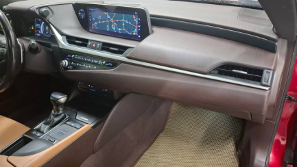 Zdjęcie przedmiotu: Lexus ES300H Elegance