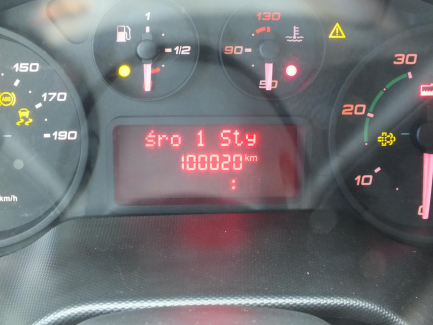 Zdjęcie przedmiotu: Iveco Daily 35C15 V L (19,6m3) Euro 5