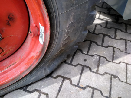 Zdjęcie przedmiotu: CLAAS 415 415-01 / 6030 Scorpion telescopic loader