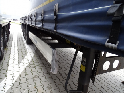 Zdjęcie przedmiotu: KRONE SD curtain semi-trailer