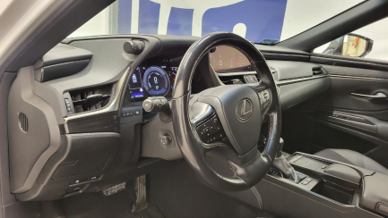 Zdjęcie przedmiotu: Lexus ES 300h Business Edition Oświadczenie o utracie DR