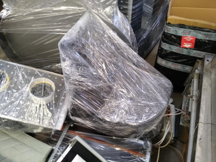 Zdjęcie przedmiotu: Cryogenic chamber P.P.H JUKA KRIOSAUNA 0104-1 + Tank for liquid nitrogen