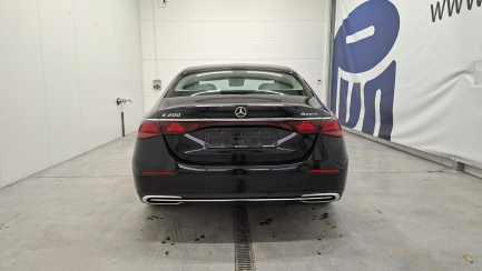 Zdjęcie przedmiotu: Mercedes-benz E 200 Avantgarde 4Matic