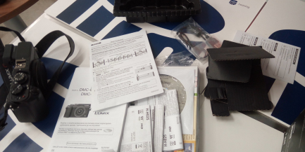 Zdjęcie przedmiotu: PANASONIC LUMIX DMC-GX8 digital camera + Panasonic Lumix G 25mm f1.7 lens + Qudralite Stroboss 36 Olympus / Panasonic + Tripod Manfrotto Compact Action