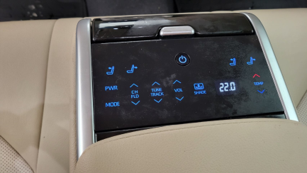 Zdjęcie przedmiotu: Toyota Camry 2.5 Hybrid Executive CVT