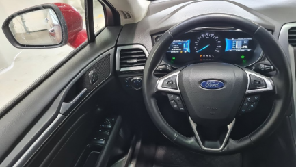 Zdjęcie przedmiotu: Ford Mondeo sedan 2.0 Hybrid Titanium