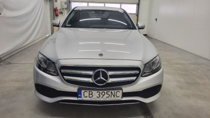 Zdjęcie przedmiotu: Mercedes-benz E 220 d 4-Matic 9G-TRONIC