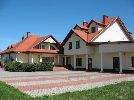 Ogłoszenie! Budynek hotelowo-gastronomiczny