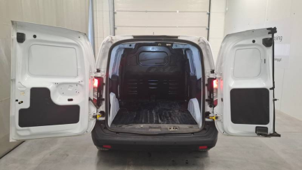 Zdjęcie przedmiotu: Ford Transit Courier 1.5 EcoBlue E6d 2.2t Trend