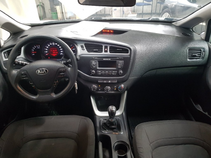 Zdjęcie przedmiotu: Kia Cee'd 1.6 CRDi M
