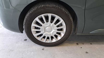 Zdjęcie przedmiotu: Toyota PROACE Verso 2.0 D-4D E6EA 2.9t Medium Business Aut