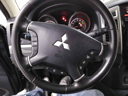 Zdjęcie przedmiotu: Mitsubishi Pajero 3.2 DI-D DPF Instyle 4WD AT