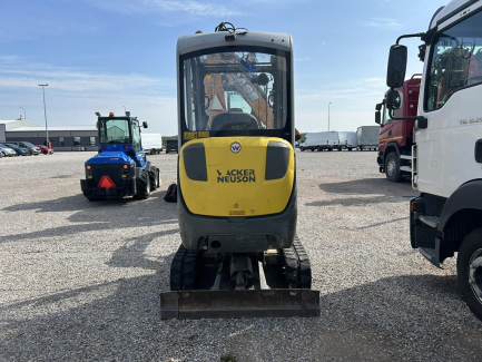 Zdjęcie przedmiotu: Mini excavator WACKER NEUSON ET18