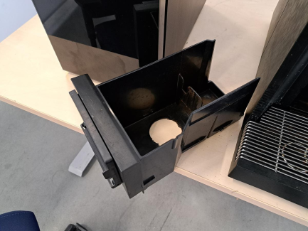Zdjęcie przedmiotu: Ekspres ciśnieniowy do kawy FRESCO X580C + Lodówka MILK COOLER C5