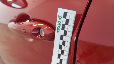 Zdjęcie przedmiotu: ALFA ROMEO GIULIA 2.0 Turbo Veloce TI Q4 aut Pojazd po długotrwałym postoju!