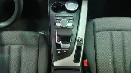 Zdjęcie przedmiotu: Audi A4 sedan