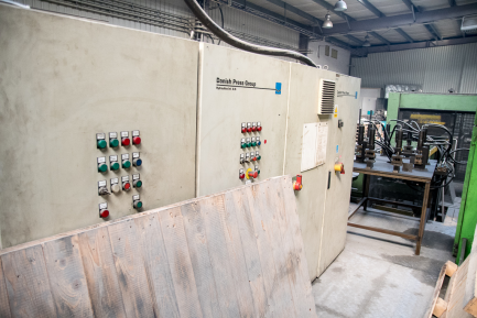 Zdjęcie przedmiotu: Technological line for the production of SICODAN condensers CONDENSER line