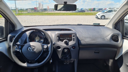 Zdjęcie przedmiotu: Toyota Aygo 1.0 VVT-i X Evidence retained electronically, possible registration of the vehicle after passing technical tests