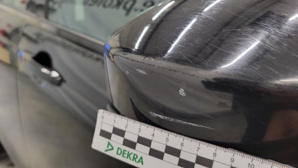 Zdjęcie przedmiotu: LAND ROVER Discovery Sport 2.0 TD4 SE