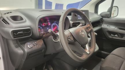 Zdjęcie przedmiotu: Opel Combo Basic E Cargo