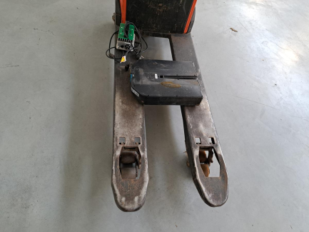 Zdjęcie przedmiotu: Wózek paletowy elektryczny BT Tyro LHE130