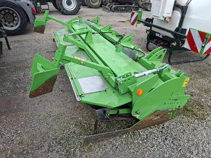 Zdjęcie przedmiotu: Czterorzędowa sadzarka do ziemniak&oacute;w z napędem hydraulicznym AVR CERES 440