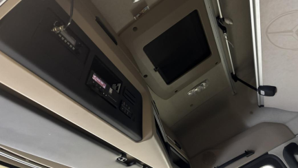 Zdjęcie przedmiotu: Mercedes-Benz Actros 1845 lS E6 18.0t