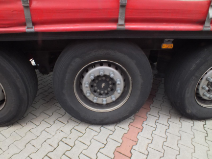 Zdjęcie przedmiotu: SCHMITZ CARGOBULL SCB*S3T Curtain semitrailer