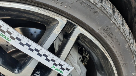 Zdjęcie przedmiotu: Mercedes-benz CLS550 sedan