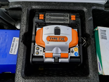 Zdjęcie przedmiotu: Spawarka światłowodowa SUMITOMO TYPE-72C + reflektometr światłowodowy EXFO MAX-730C-SM2-EA