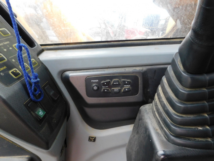 Zdjęcie przedmiotu: Hyundai Heavy Industries CO tracked excavator. LTD. R500LC - 7A